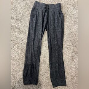 Heathered Gray Lululemon Rulu Run joggers